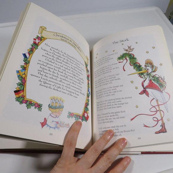 ME Believe Christmas Treasury Hardback Collectible Book (full size) - Picture 15 of 15